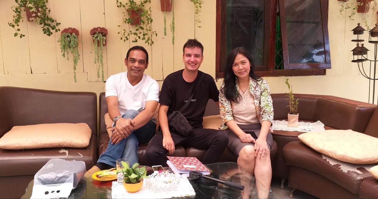 Chacha Homestay & Dormitory Ruteng Ngoại thất bức ảnh